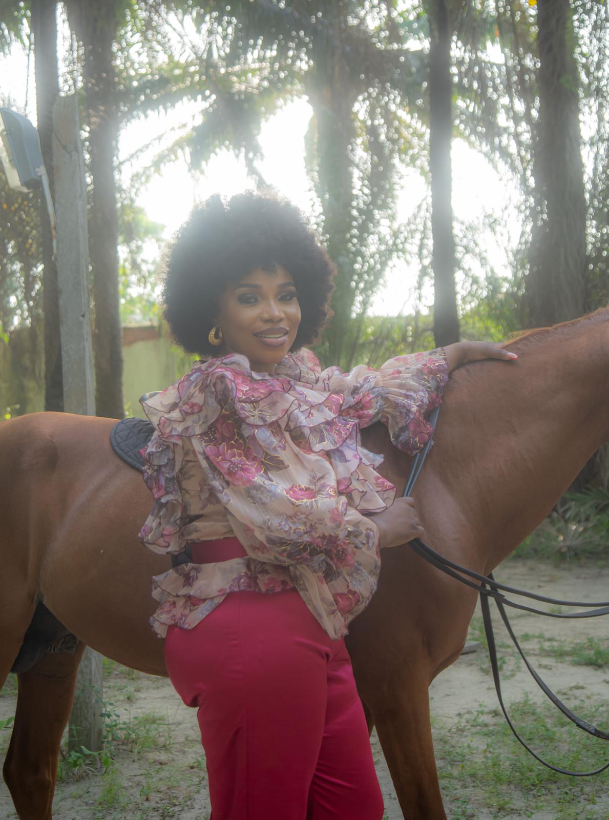 Queen Nzeh gospel music ministry moment 12